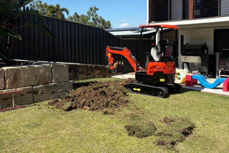 Customers of compact small excavators from Australia